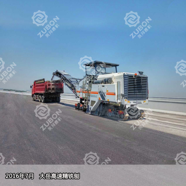 銑刨機(jī)皮帶的調(diào)整與檢查總共分幾步